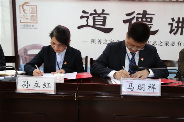 b1a616185f93451f87a143cf92643e49.jpg b1a616185f93451f87a143cf92643e49.jpg