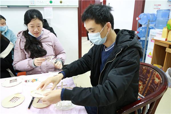 6b7b5b087ab64ac7980c0e49cc273496.jpg 6b7b5b087ab64ac7980c0e49cc273496.jpg