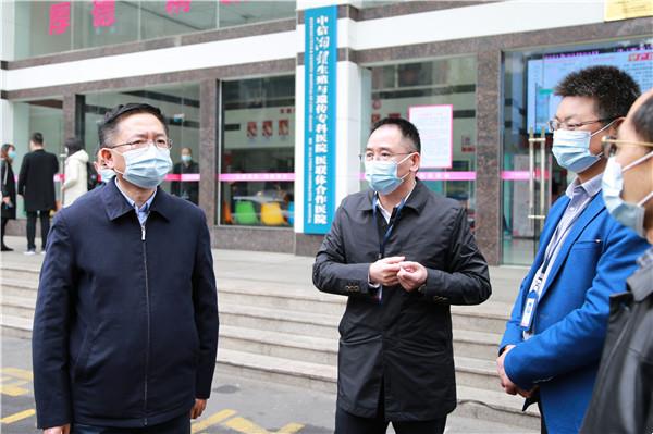 322cc615f5de471f968d5c6297022f8b.jpg 322cc615f5de471f968d5c6297022f8b.jpg