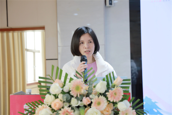 常德市衛(wèi)健委婦幼健康辦主任鄭利致辭