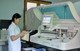 電自動發(fā)光全自動分析儀