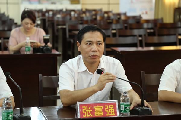 C:\Documents and Settings\Administrator\妗岄潰\5555.jpg