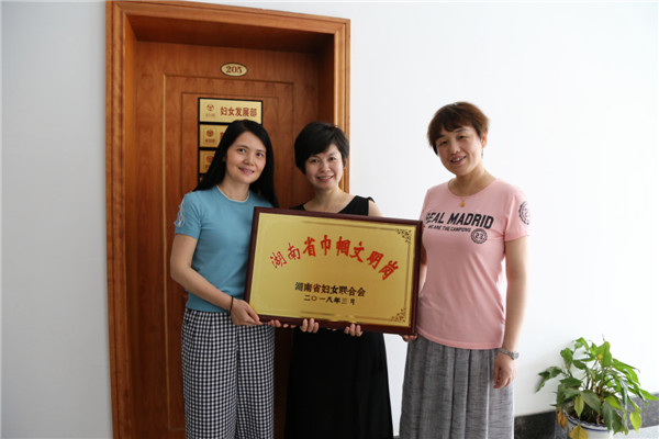 IMG_1951.jpg IMG_1951.jpg