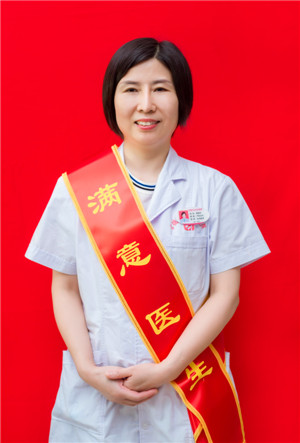 楊御華-主任醫(yī)師 產(chǎn)科主任.jpg